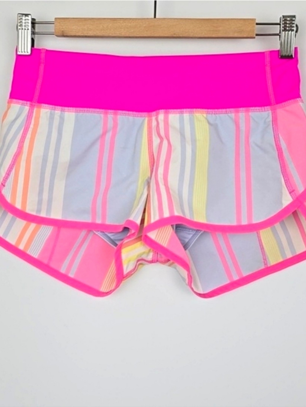 Lululemon Women's Speed Athletic Shorts Raspberry Glo Striped 4